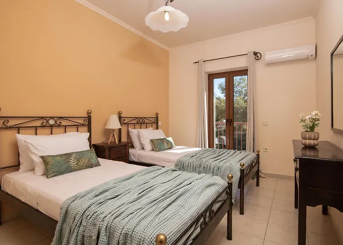 Elegance - Andon & Yiota Villa Argassi